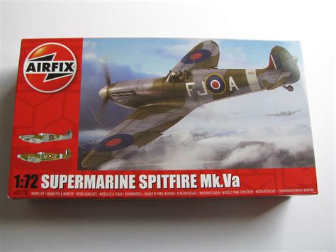 The Mad Modelling of Battletweety: Airfix 1/72 Spitfire Mk.Va