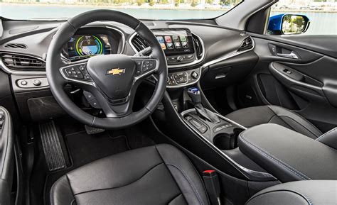 2017 Chevrolet Volt Interior Dashboard And Steering Gallery (Photo 9 of 16)