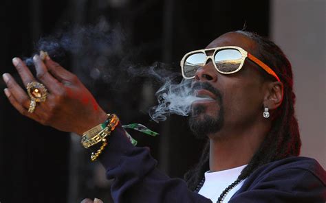 Download Snoop Dogg Smoking Weed Wallpaper | Wallpapers.com