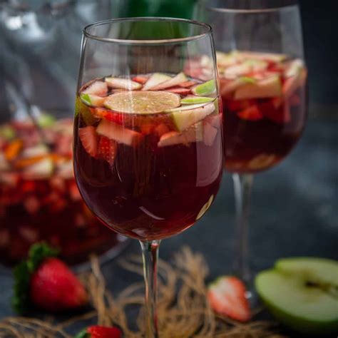 Red Wine Sangria Recipe (Step by Step + Video) - Whiskaffair