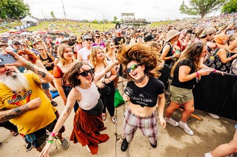 Hinterland 2023: Iowa’s Big Festival with Chill Vibes - Iowa Source