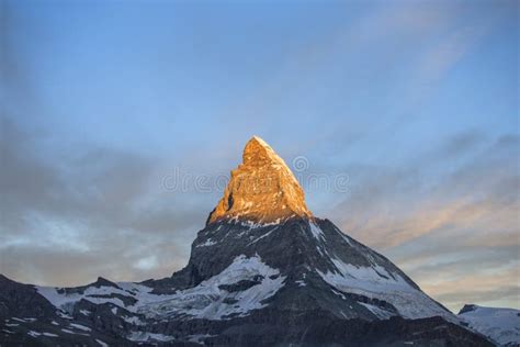 Matterhorn at sunrise stock image. Image of wintertime - 8663615