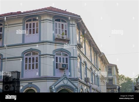 old mumbai streets view Stock Photo - Alamy