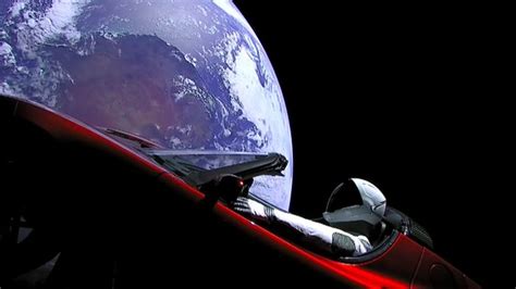 Astrophotographer Captures Footage of Elon Musk's Tesla Roadster in ...