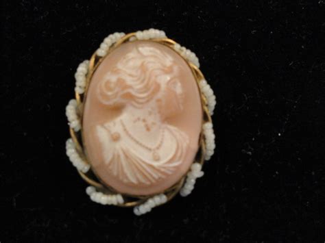 Pink Cameo Pin – Haute Juice