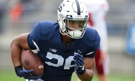 Penn State RB Saquon Barkley returns opening kickoff for 98-yard TD