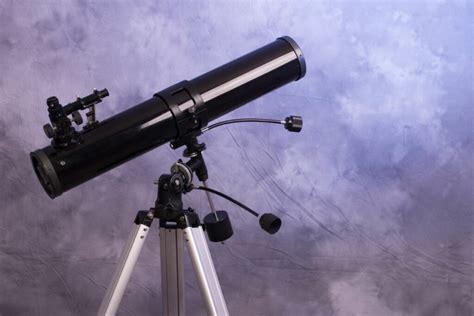 What Are The Two Most Important Properties Of A Telescope? - Telescope Guru