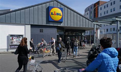 Lidl Christmas opening times: When will Lidl be open over Christmas - what time? | Express.co.uk