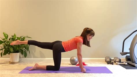 20 Minute BEGINNER Pilates Workout @HOME - The Basics - YouTube