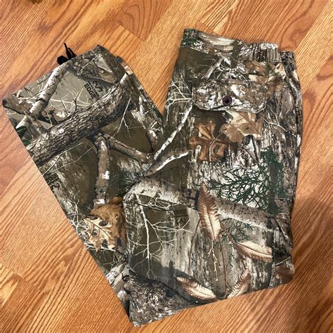 Realtree Hunting Camo Cargo Pants - Size Large •... - Depop