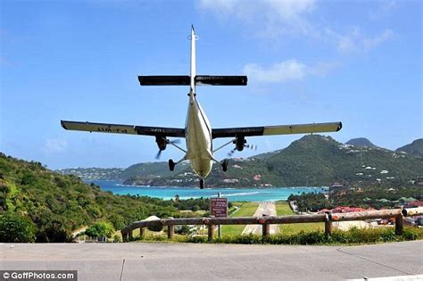 St Barts airport landing caught on camera in shocking 360 degree ...