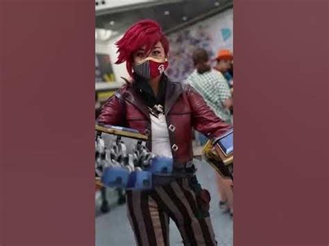 VI COSPLAY (LEAGUE OF LEGENDS) : r/animeexpo