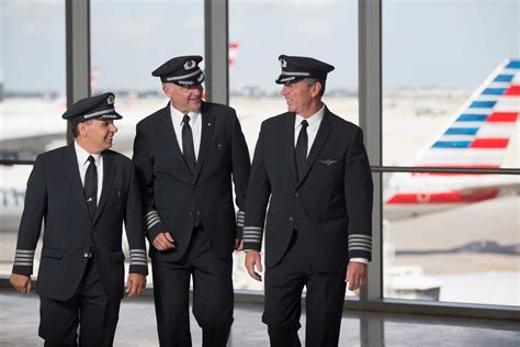 American Airlines looks to add 900 pilots - Pilot Career News : Pilot ...