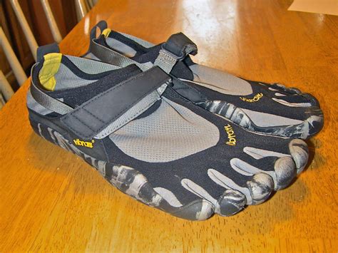 GearHead: Vibram Five Fingers KSO Barefoot Running Shoes - Adventure Travel Buzz