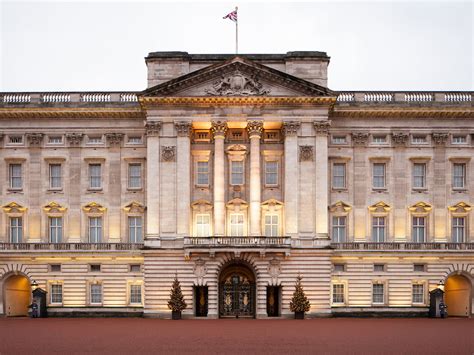 Buckingham Palace: ultimate guide to London's royal residence - Time ...