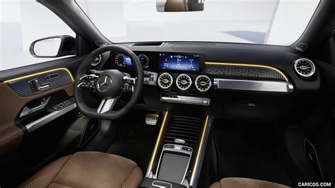 2024 Mercedes-Benz GLB - Interior | Caricos