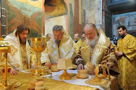 LITURGIA CATÓLICA ORIENTAL : CURIOSIDADES DA MISSA BIZANTINA