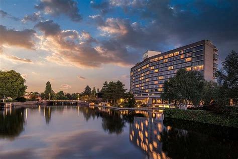 HILTON AMSTERDAM - Updated 2023 Reviews (The Netherlands)