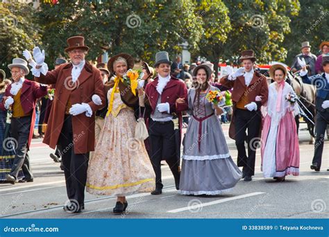 Oktoberfest in Munich editorial stock image. Image of carriage - 33838589