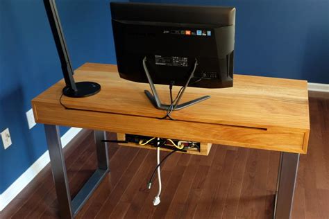 Modern Computer Desk with Integrated Cable Management | Modern computer desk, Diy computer desk ...