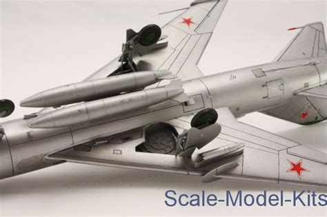 Sukhoi Su-7 Soviet fighter-ModelSvit plastic scale model kit in 1:72 ...