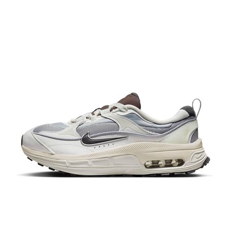 Nike Air Max Bliss Next Nature Shoes in White | Lyst UK