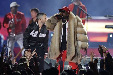 Watch Super Bowl 2019 halftime show: Maroon 5, Big Boi and Travis Scott take the stage - ABC7 ...