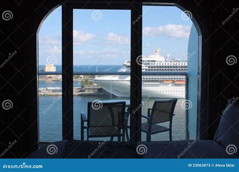 Oasis of the Seas Cruise Ship Balcony Stock Image - Image of caribbean, chair: 23063873