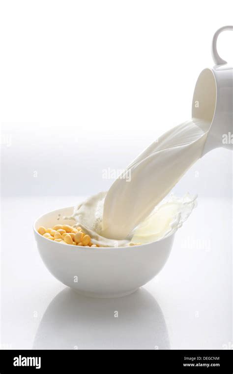 Soybean and milk Stock Photo - Alamy