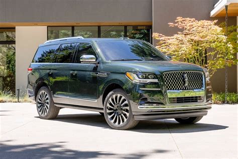 2024 Lincoln Navigator Prices, Reviews, and Pictures | Edmunds