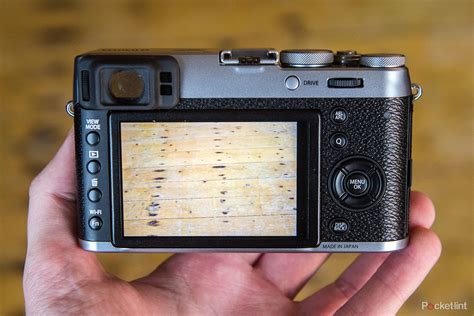 Fujifilm X100T review: Naughty but niche