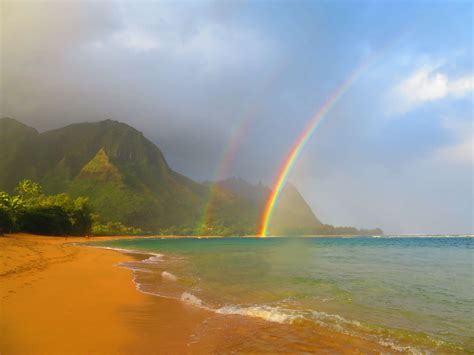 Best Beaches in Hawaii: Most Beautiful and Scenic Beaches to Visit - Thrillist