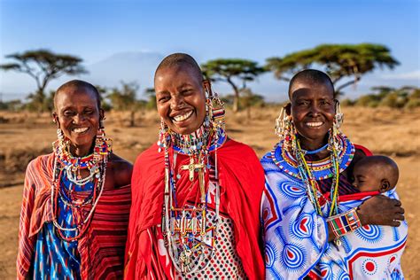 Maasai Clothing & Jewelry: What do the colors mean?