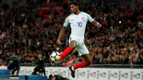 Marcus Rashford starts for England against Switzerland - Eurosport