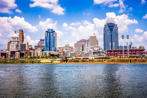 Cincinnati Skyline Wallpapers - Top Free Cincinnati Skyline Backgrounds - WallpaperAccess