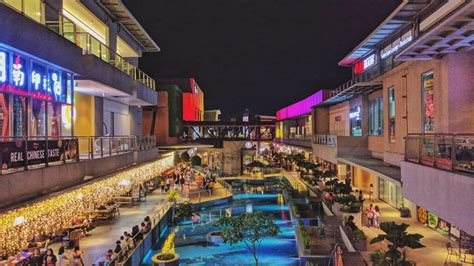 Ayala Malls Circuit Makati (Mall Hours, Restaurants & Shopping Stores) - It's More Fun With Juan