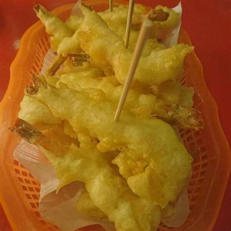 Tempura overload! 😋 Snack Recipes, Snacks, Tempura, Chips, Food, Snack Mix Recipes, Appetizer ...