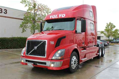 Volvo 780 (2007) : Sleeper Semi Trucks