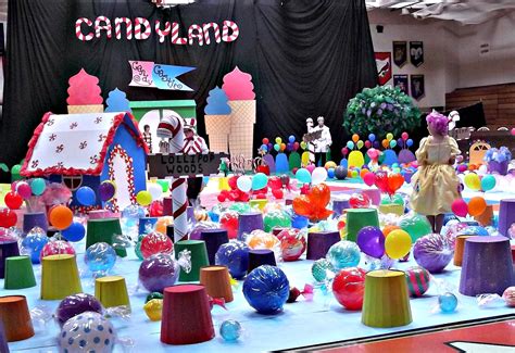 What's Old Is New: CandyLand Prom Theme