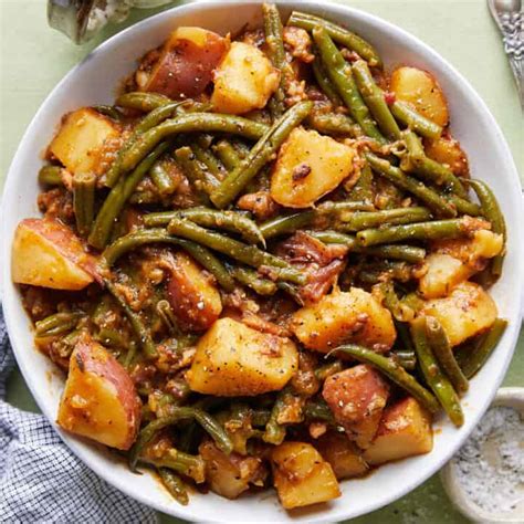 Green Beans and Potatoes Recipe (Southern Style) - Bites with Bri