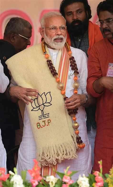 PHOTOS| PM Narendra Modi's Election Rally in Karnataka - Photogallery