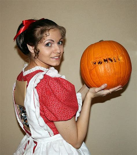 Vicki from Small Wonder | Cool halloween costumes, Small wonder, Unique halloween costumes