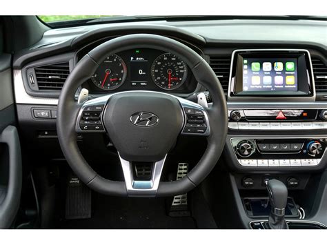 2019 Hyundai Sonata: 255 Interior Photos | U.S. News