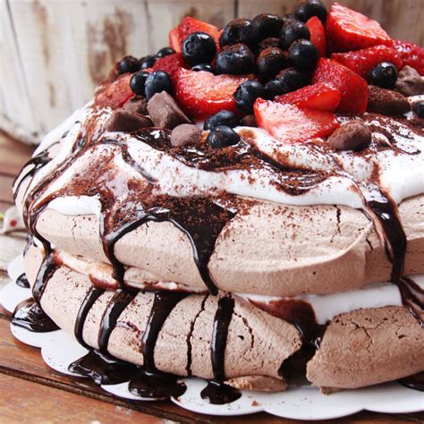 Chocolate Pavlova | Chocolate pavlova, Pavlova, Desserts