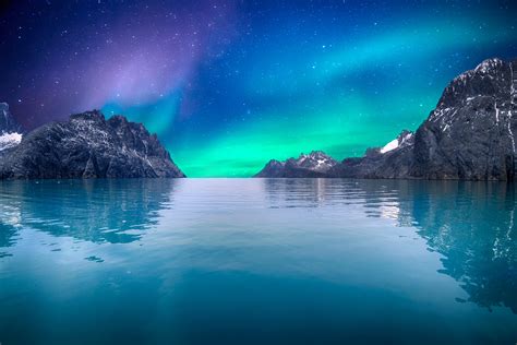 Download Nature Aurora Borealis HD Wallpaper