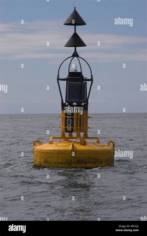 Cardinal buoy hi-res stock photography and images - Alamy