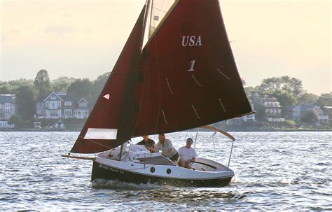 PocketShip: 15-foot Fast-Sailing Pocket Cruiser with Sitting Headroom and 8-foot Berths! Pocket ...