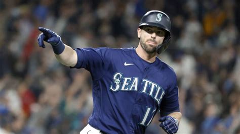 Ranking the Seattle Mariners Uniform Combinations