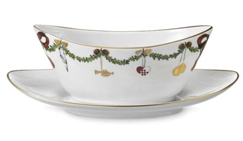 Royal Copenhagen Star Fluted Christmas Gravy Boat with Stand 1017450