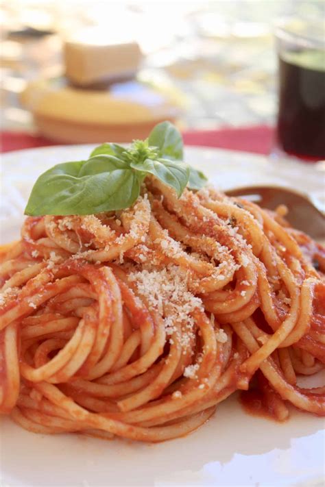 Authentic Italian Spaghetti Sauce Recipe From Scratch | Deporecipe.co